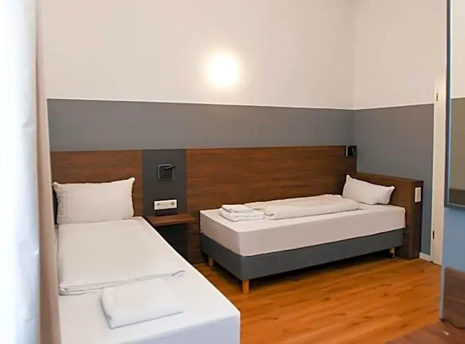 Apadana Frankfurt Otel Frankfurt am Main